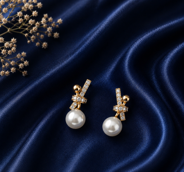 Pearl Luxe Crystal Studs